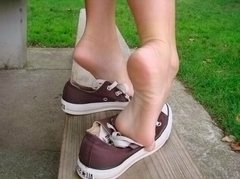 ChloeSwift - female with black hair and  big tits webcam at ImLive