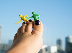 ChloeSwift - female with black hair and  big tits webcam at ImLive