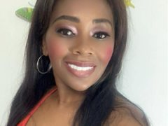 CiaraDaviss - female with black hair and  big tits webcam at LiveJasmin