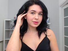 ClaraGreen - blond female webcam at LiveJasmin