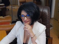 CuteKittyforLove - female with brown hair webcam at xLoveCam