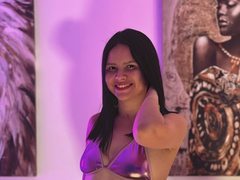 Cloe_Cutte - female with brown hair webcam at ImLive