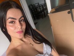 Cloe_Davis from ImLive