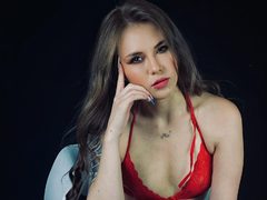 CloeWillows - female with black hair webcam at LiveJasmin