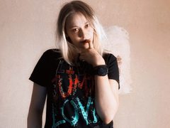 CoralineJons from LiveJasmin