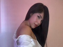 CristalWilliams - female with black hair webcam at xLoveCam