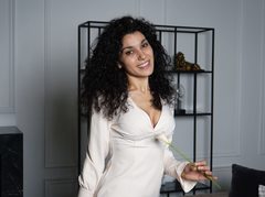 Curliest_Sue - female with black hair and  small tits webcam at ImLive