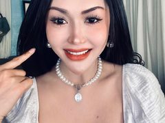 CutieDoLL - shemale with brown hair webcam at ImLive