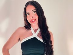 Daila_Green - female with black hair and  big tits webcam at ImLive