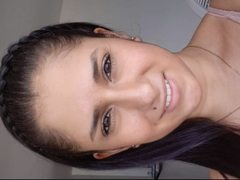 Damara - female webcam at ImLive