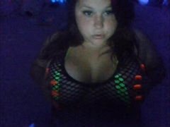 DDixie - blond female with  big tits webcam at ImLive