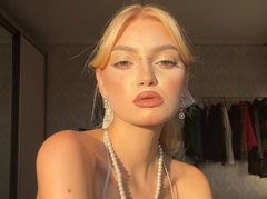 Demons1Kiss from ImLive