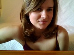 DesireDiane - female with brown hair and  small tits webcam at ImLive