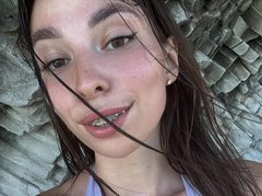 DestinyChristie - female with brown hair webcam at ImLive