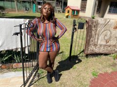 Devoiouscurves - female webcam at ImLive