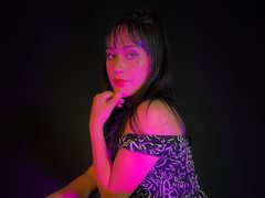 Dhaniela_Naugthy - female with black hair and  big tits webcam at ImLive