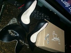 Diamond_Slutty - female with black hair and  big tits webcam at ImLive