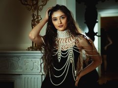 Diana_Ross - female with brown hair and  small tits webcam at ImLive