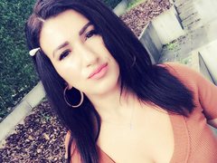 Dirtyannaxxxxx666 - female with brown hair and  big tits webcam at ImLive