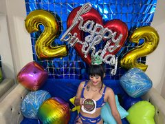 EleanorStylee - female with black hair and  small tits webcam at ImLive
