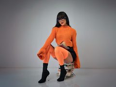 EleanorStylee - female with black hair and  small tits webcam at ImLive