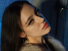 XDevilineX - female with black hair webcam at ImLive