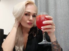 Elis_miracle - blond female with  big tits webcam at ImLive