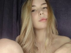 EllaRuan - blond female webcam at LiveJasmin
