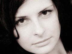 ElliDreams1 - female with black hair and  big tits webcam at ImLive