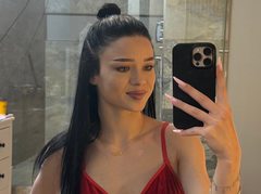 Elsatight18 from ImLive