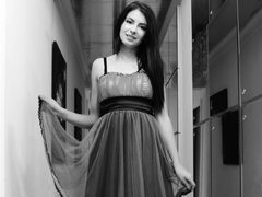 ElysabethCecile - female with brown hair webcam at xLoveCam