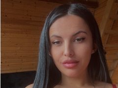 AnaisLuna - female with black hair and  big tits webcam at ImLive