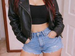 EmilyAshh from ImLive