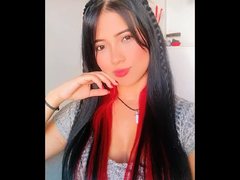 EmilyHansel468 - female with black hair and  big tits webcam at ImLive