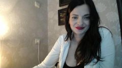 SweetHappyLady - female with brown hair webcam at ImLive
