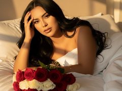 EmmaLuuu from ImLive