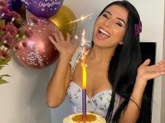 jadeabiadick - female with black hair and  small tits webcam at ImLive