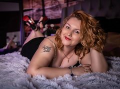 EmmaXPark - blond female with  big tits webcam at ImLive