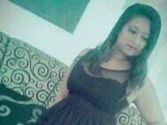 indianemerald - female with black hair and  small tits webcam at ImLive