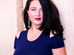 EstelaRusso - female with black hair and  big tits webcam at ImLive