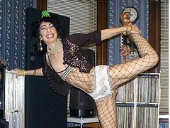 Estina54 - female with black hair and  small tits webcam at ImLive