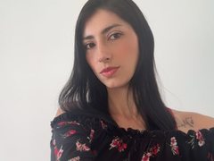 estefanniaa from ImLive