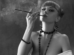 eTemptress - blond female webcam at ImLive