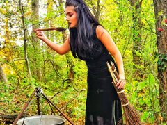 AnysaKristal - female with black hair and  big tits webcam at LiveJasmin