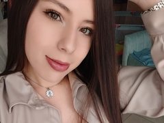 EveliinCortes - female with brown hair and  big tits webcam at ImLive