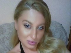 MsChelle4Pervs - blond female with  big tits webcam at ImLive