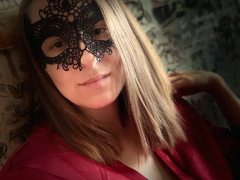 Flirty_Feline - female with brown hair webcam at ImLive