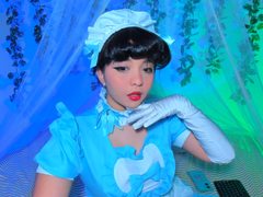 FlorynCottonn - female with black hair and  big tits webcam at LiveJasmin