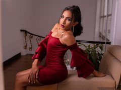 GabbyVega - shemale with black hair webcam at LiveJasmin