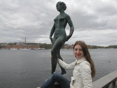 Gasminka - female with brown hair webcam at ImLive